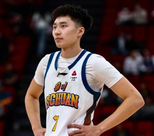 国足错失良,王钰栋闪耀,下半场,188金宝博官网,188bet金宝博,188bet备用网址,188金宝博官网